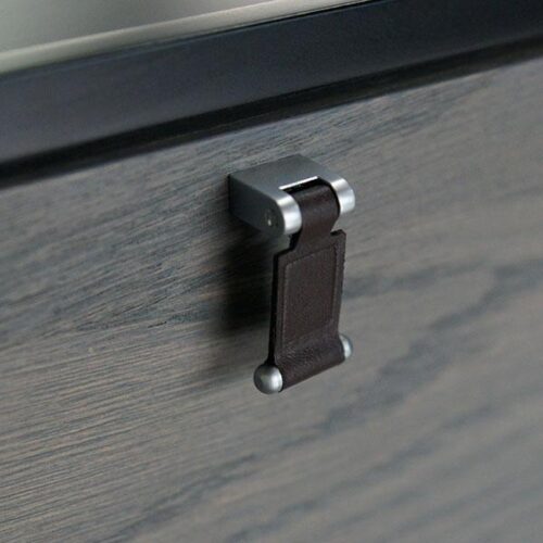 玄灰木紋多功能床邊櫃 溫潤木紋搭配冷調黑框與金屬腳：圖片 4