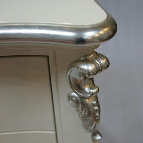 法式宮廷銀箔雕花床頭櫃 呈現法式宮廷般華麗感：圖片 5