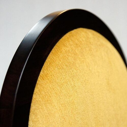 5星飯店金色絨面餐椅 溫暖的視覺焦點：圖片 4