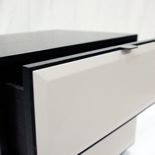 黑白高光時尚床頭櫃 床邊的時尚宣言：圖片 3