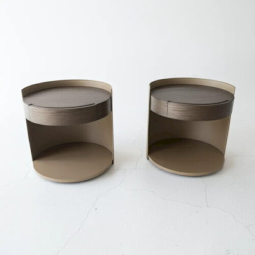 馬鞍皮胡桃床頭櫃  空間利用零死角：圖片 2