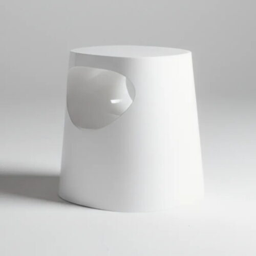 霧烤白弧雕塑邊几  升級為藝術空間：圖片 1